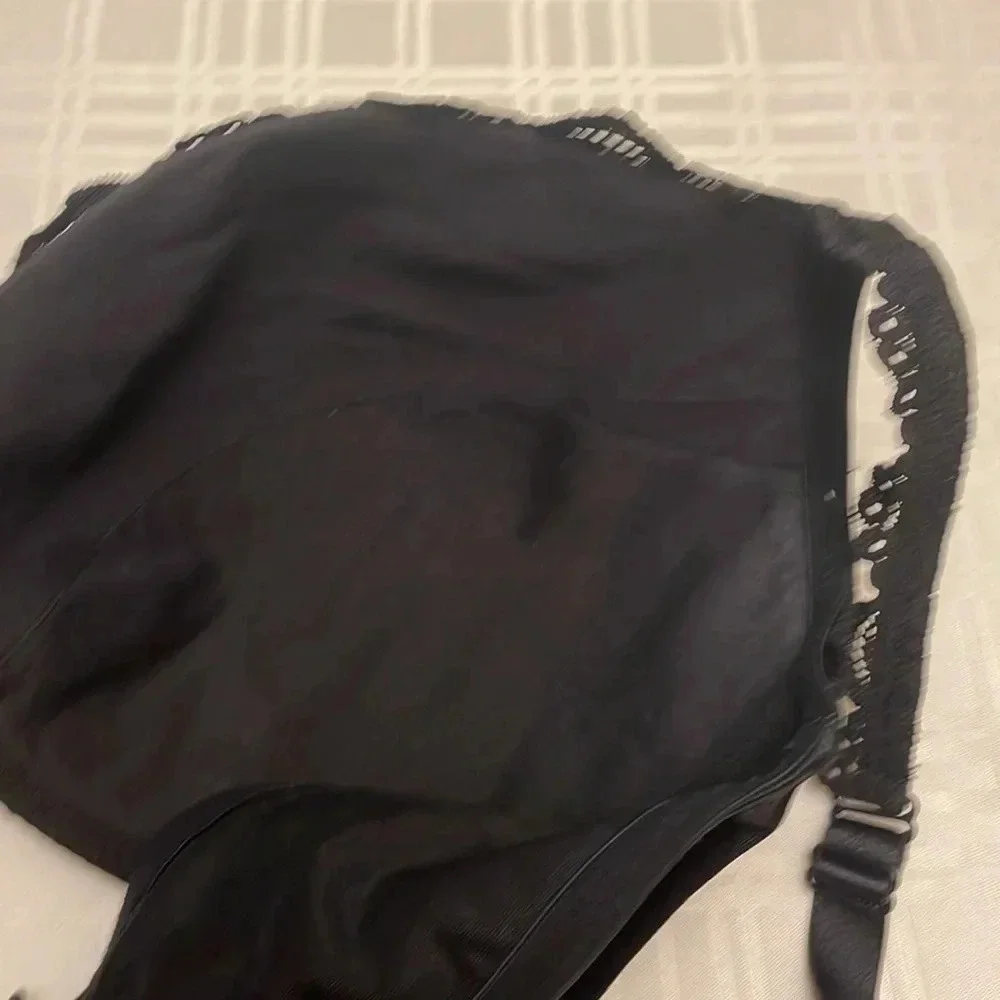 Cacique Black‎ Embroidered Scalloped Plunge Bra